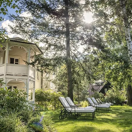 Romantik Roewers Privathotel Sellin (Rugen)